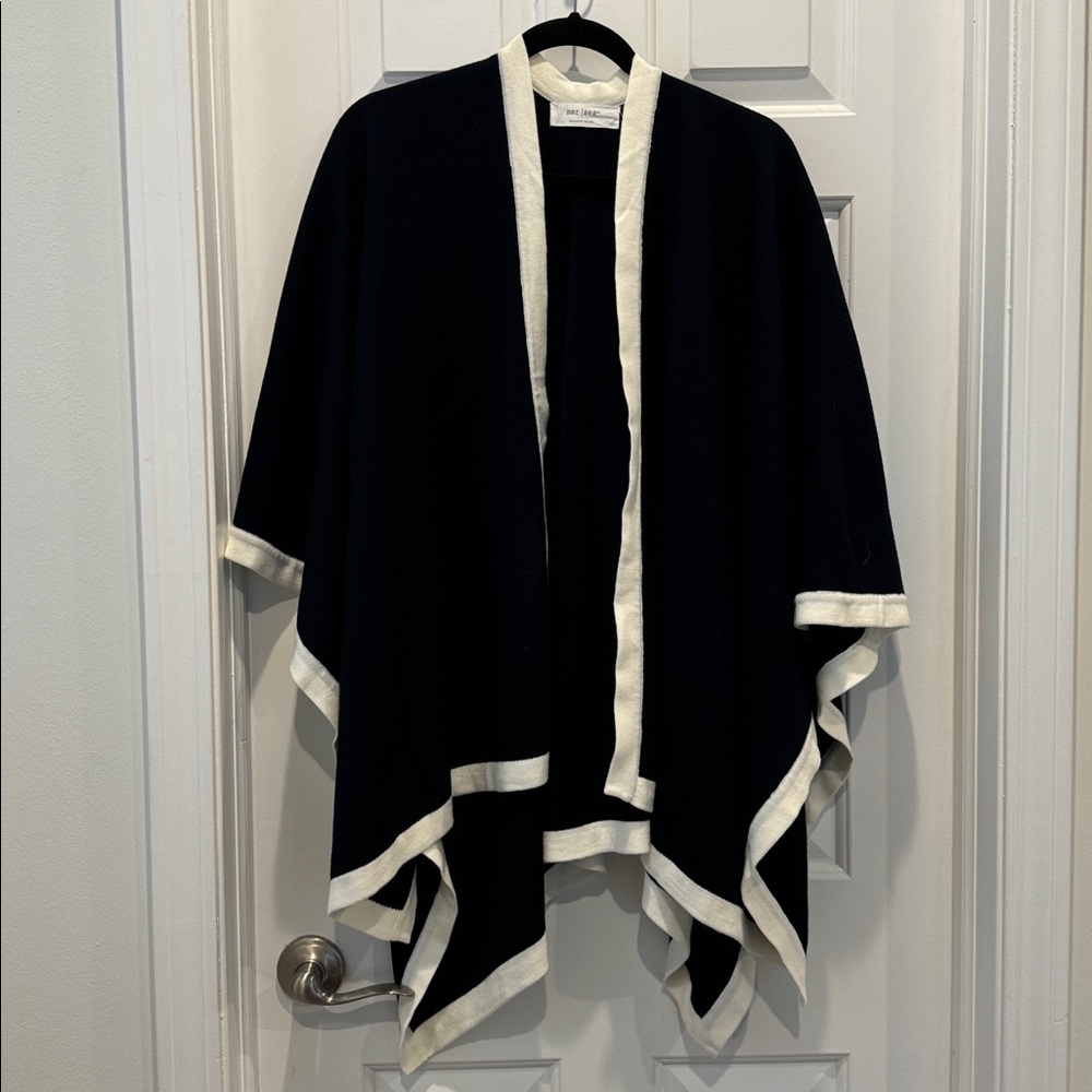 Mersea & Co. Asbury Travel Wrap Navy Ivory One Size Open Front Shawl Poncho - Picture 2 of 8